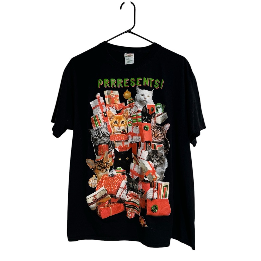 December 25th Prrresents Cats Black T Shirt  Large Unisex Ugly Christmas Shirt